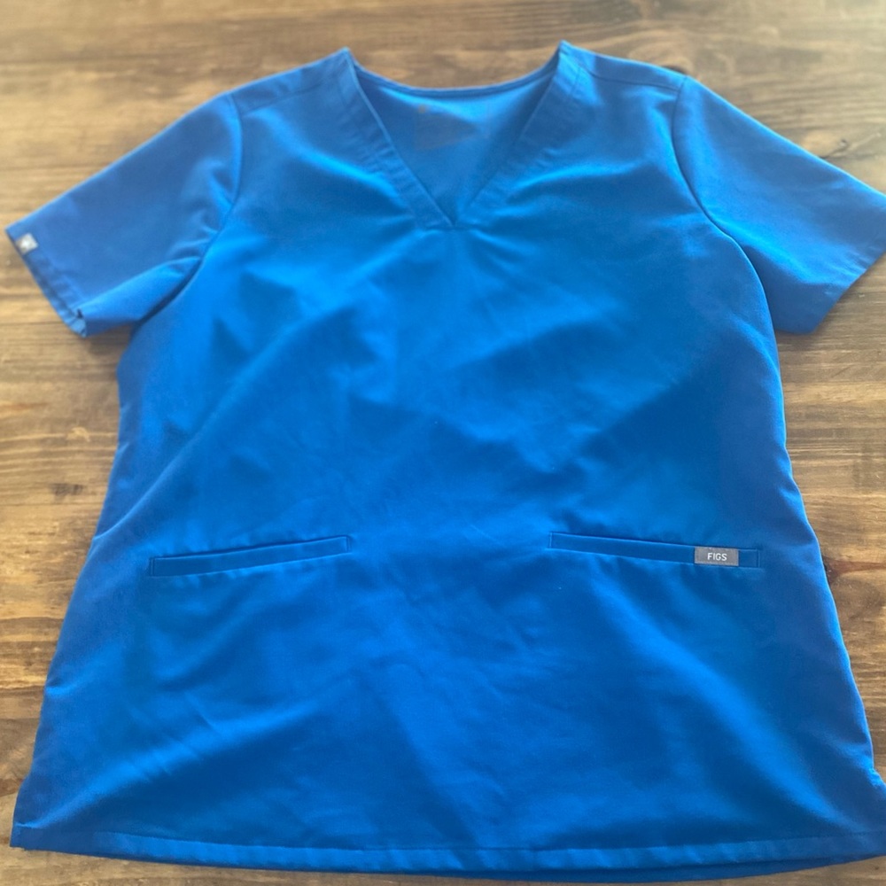 Casma Royal Blue Three-Pocket Scrub Top